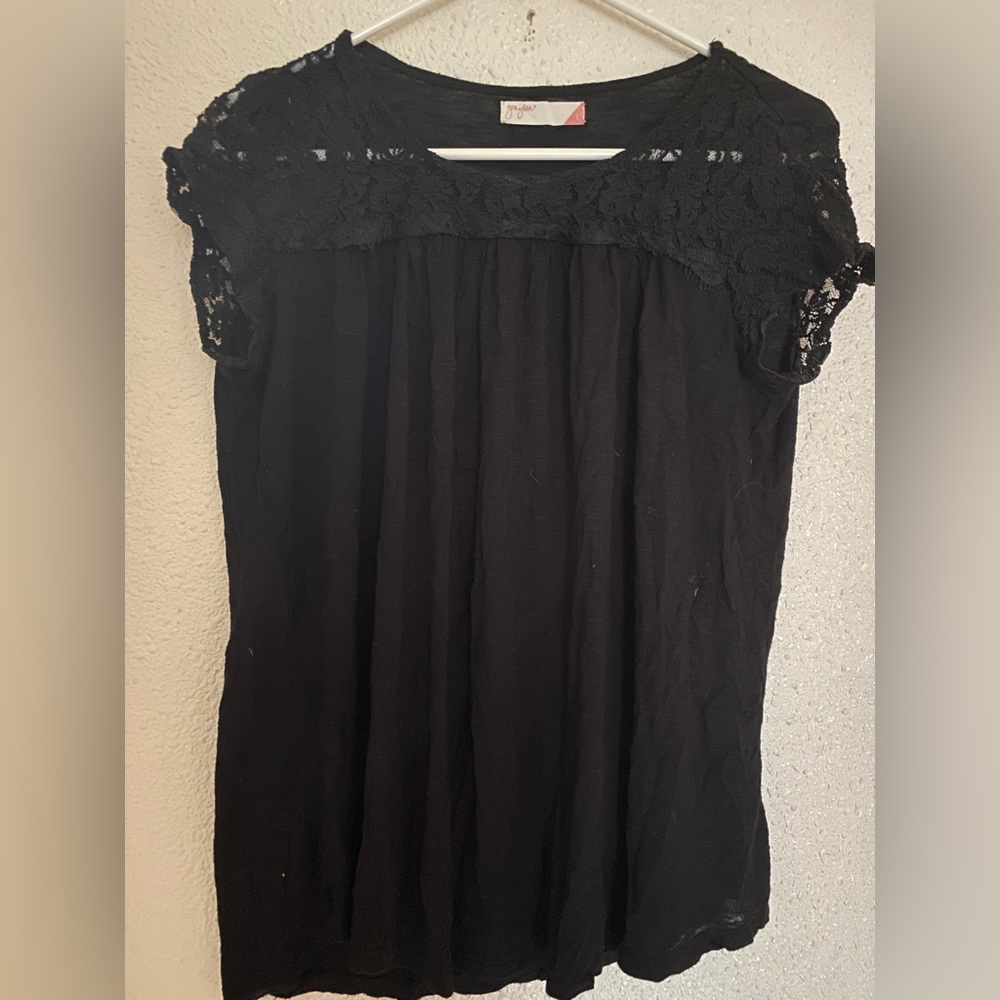 Cute black top size large Juniors